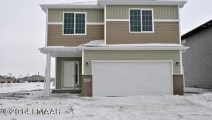 1st image of 907 42nd Ave W