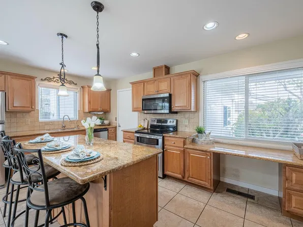 914 Junipero Way, Salinas, CA 93901