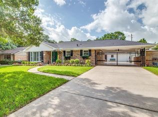 2010 Brooktree Dr, Houston, TX 77008