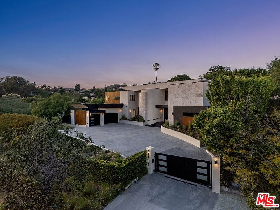 1st image of 11075 W Sunset Blvd