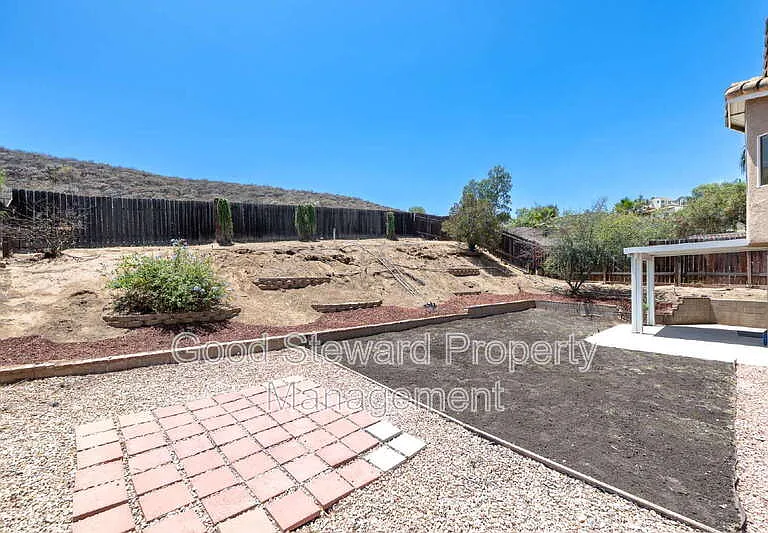 734 Morita Dr — Photo 31