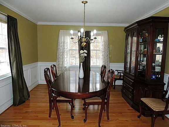 4th image of 279 Bella Vista Ln