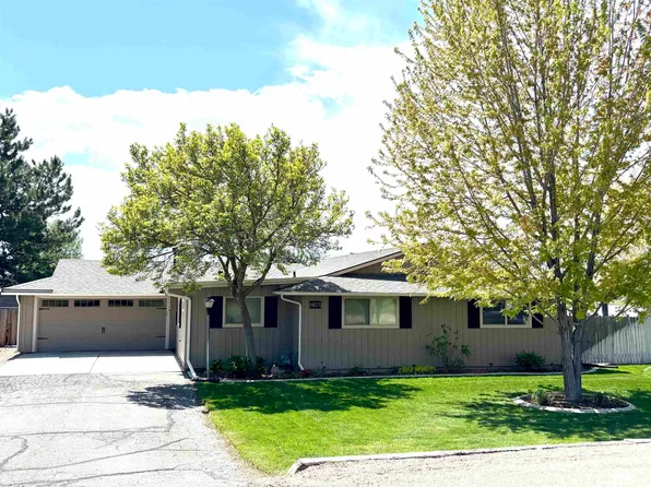 6821 Leisure Ln, Nampa, ID 83687