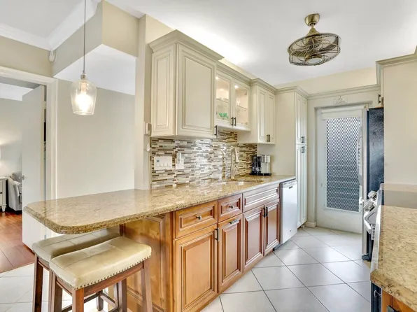 921 Spanish Circle E #332, Delray Beach, FL 33483