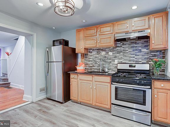 2nd image of 445 Tree St