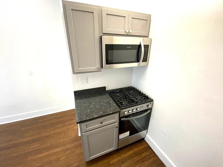 831 Whalley Ave #5 — Photo 11