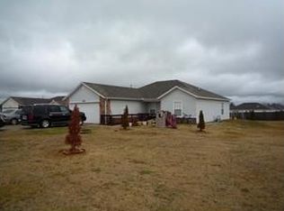 2610 Mary Phelps Dr, Pea Ridge, AR 72751