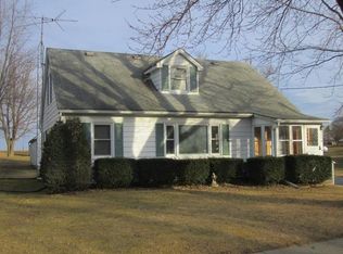 308 N Main St, Coleta, IL 61081