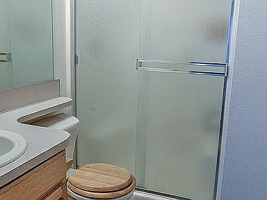 4th image of 170016 NE 19th St
