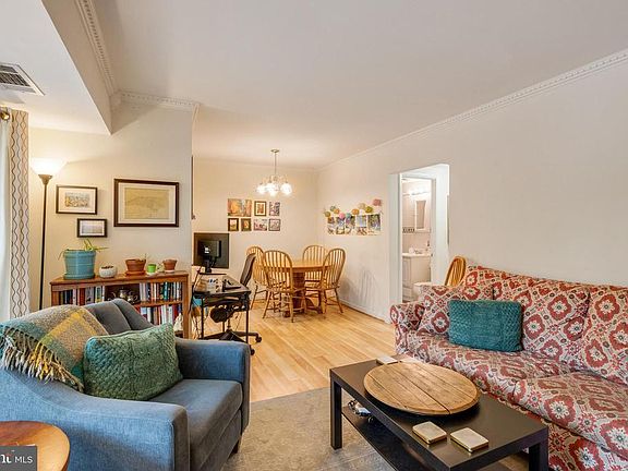 4th image of 2825 Kalmia Lee Ct #B102
