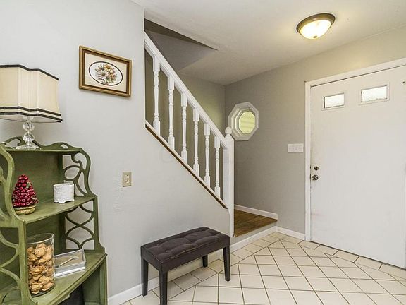 2nd image of 205 Highland Ave