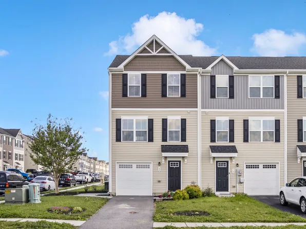 62 Rhea Dr, Martinsburg, WV 25403
