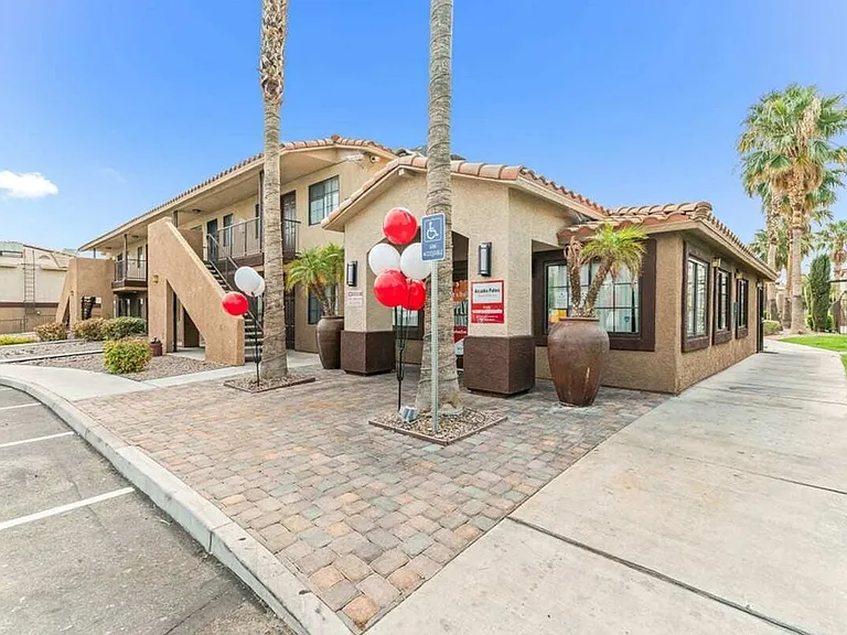 Arcadia Palms — Photo 22
