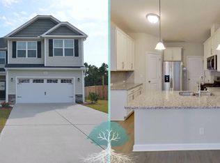 5100 W Chandler Heights Dr, Leland, NC 28451