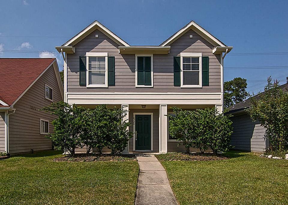 1st image of 18726 Atasca Oaks Dr