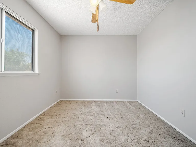 2571 W Orange Ave — Photo 23