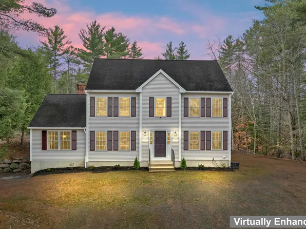 20 Ventura Drive, Raymond, NH 03077