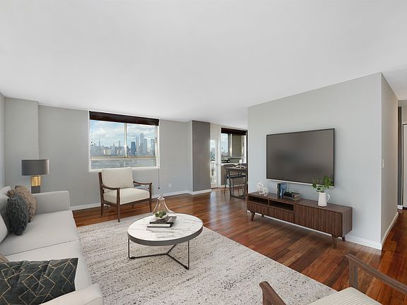 2nd image of 100 Manhattan Ave Unit 205