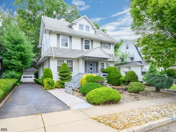 390 South Pkwy, Clifton City, NJ 07014