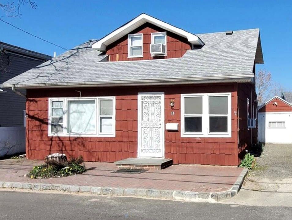 1st image of 11 Sound Beach Ave