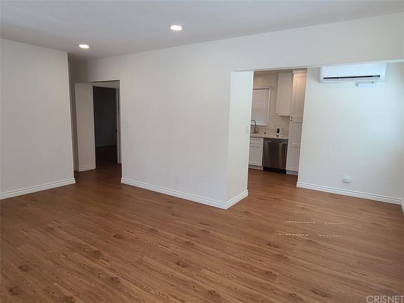 4th image of 4360 Troost Ave