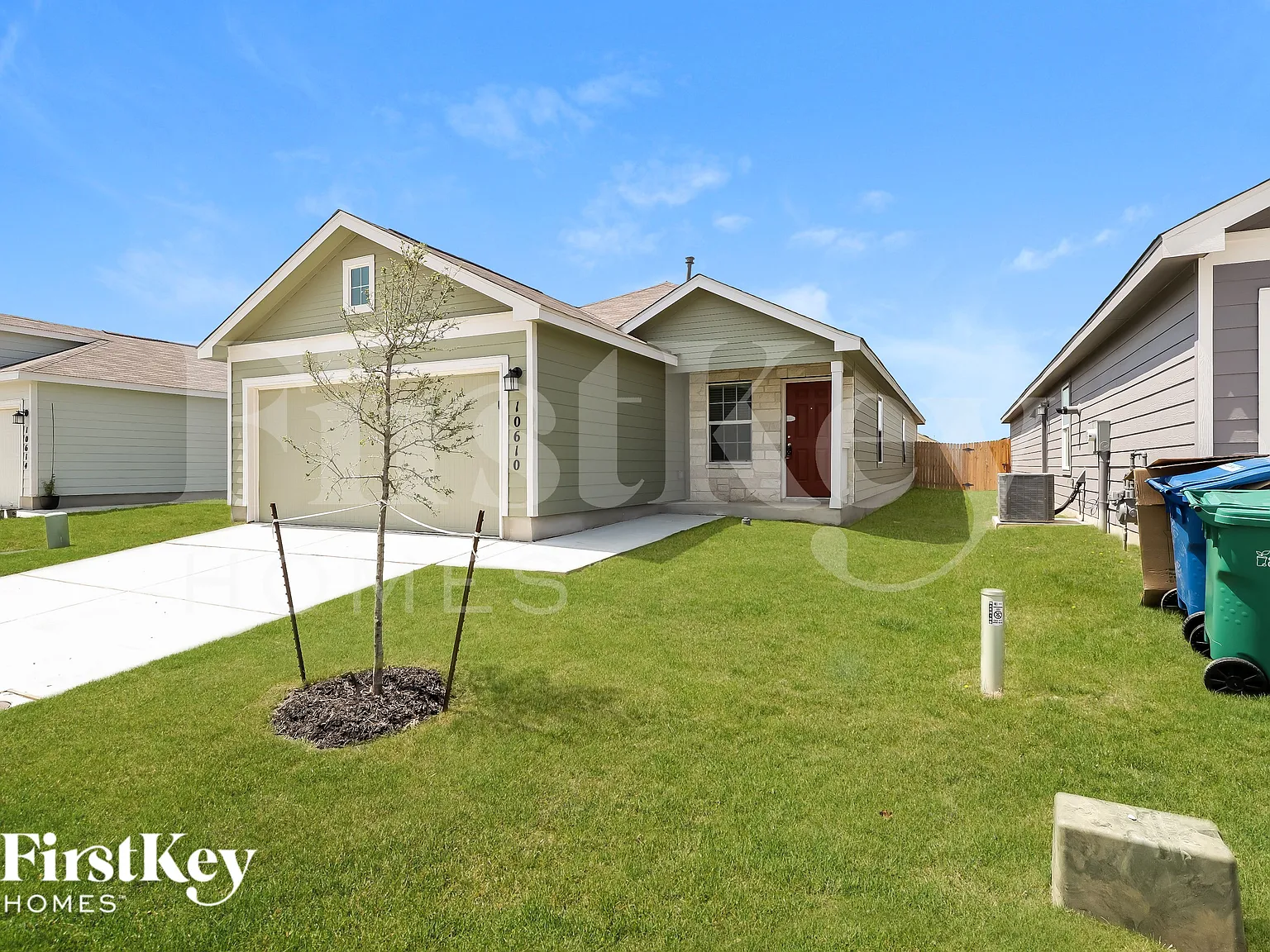 4 bed, 2.0 bath, 1627 sqft, $1,590 — Photo 2
