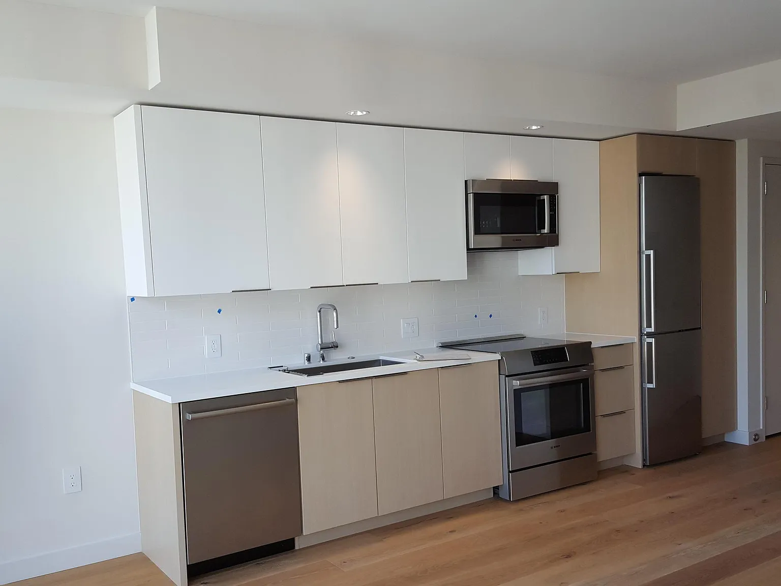 Studio, 407 sqft, $2,950 — Photo 3
