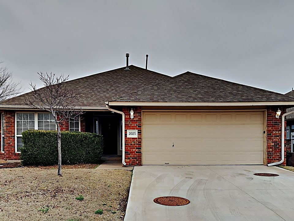 1st image of 2025 NW 176th Ter