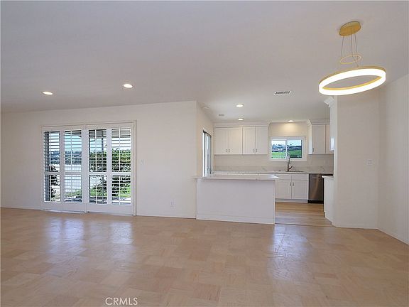 5th image of 27665 Longhill Dr