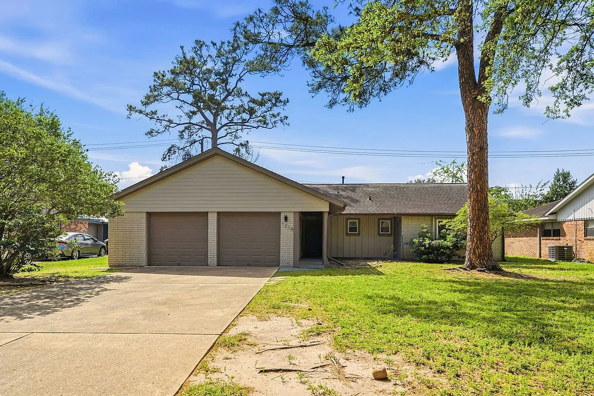 Building Photo - 1219 Wisterwood Dr