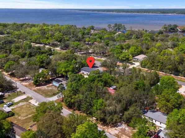 6885 E Bay Blvd, Navarre, FL 32566