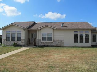 702 Monte Vista Dr, Sullivan, MO 63080