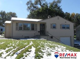 5607 Grand Ave, Omaha, NE 68104