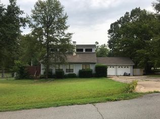 10516 Pineview Dr, Mabelvale, AR 72103