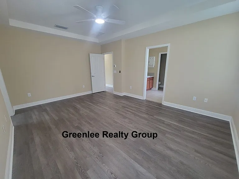 10418 Fenceline Rd — Photo 24