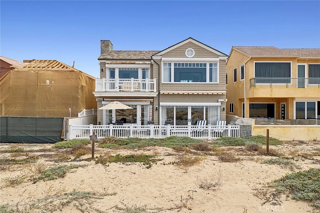5 bed, 5.5 bath, 3946 sqft, $33,000 — Photo 1