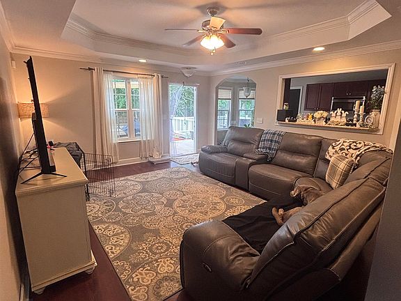4th image of 1121 Archangel Way