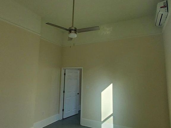 3rd image of 620 Valence St