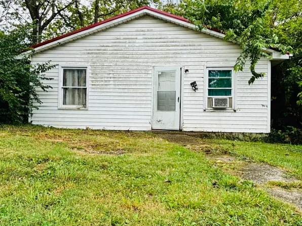 318 W Washington St, Winchester, KY 40391