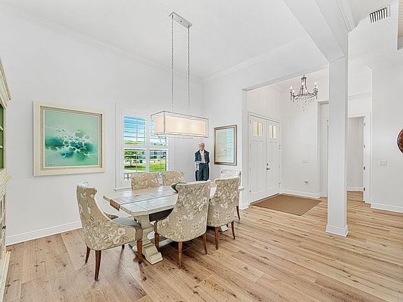 3rd image of 2585 Pimlico Ln