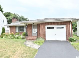 35 Meadow Ln, Jamestown, NY 14701