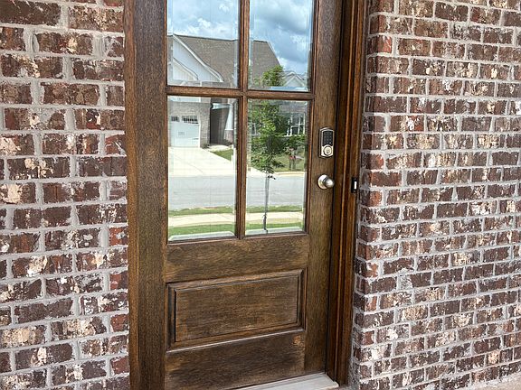 3rd image of 24656 Beacon Cir