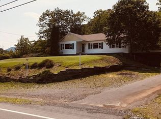 10127 Raystown Rd, Saxton, PA 16678