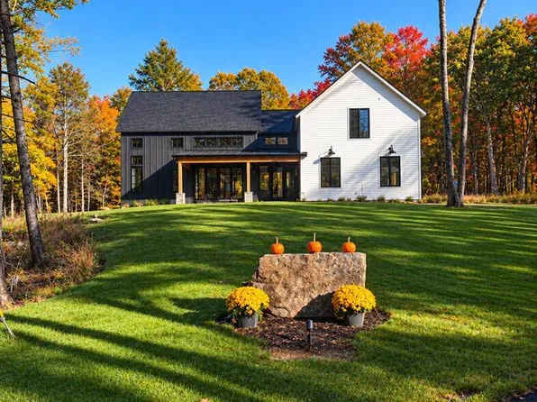 7 & 8 Winn Trail, York, ME 03902