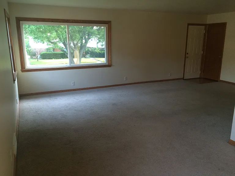 12212 W Dearbourn Ave #2 — Photo 30