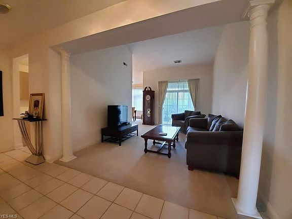 2nd image of 3104 Richmond Rd #D