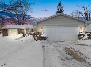 3654 Glenbrooke Ln, Green Bay, WI 54301