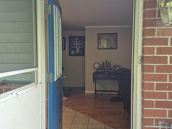 3rd image of 123 Barclay Road