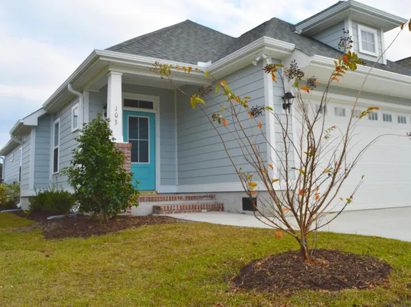 103 Finch Dr, Beaufort, NC 28516