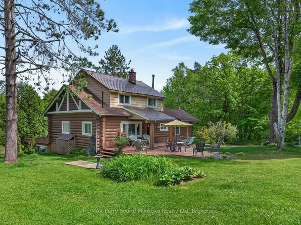203 Horseshoe Lake Rd, Seguin, ON P2A 2W8